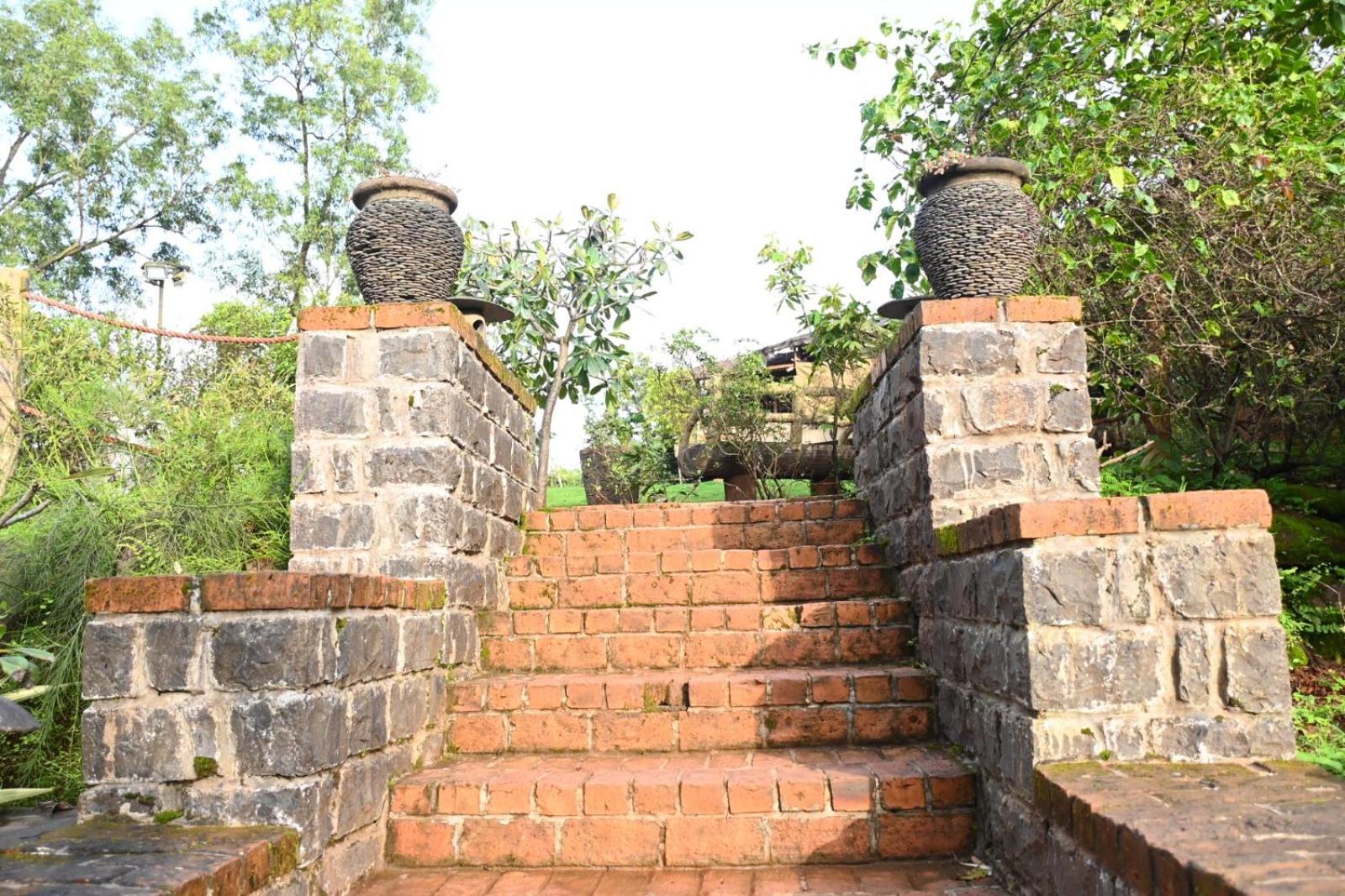 Bamboo And Bricks Resort Welhe 외부 사진