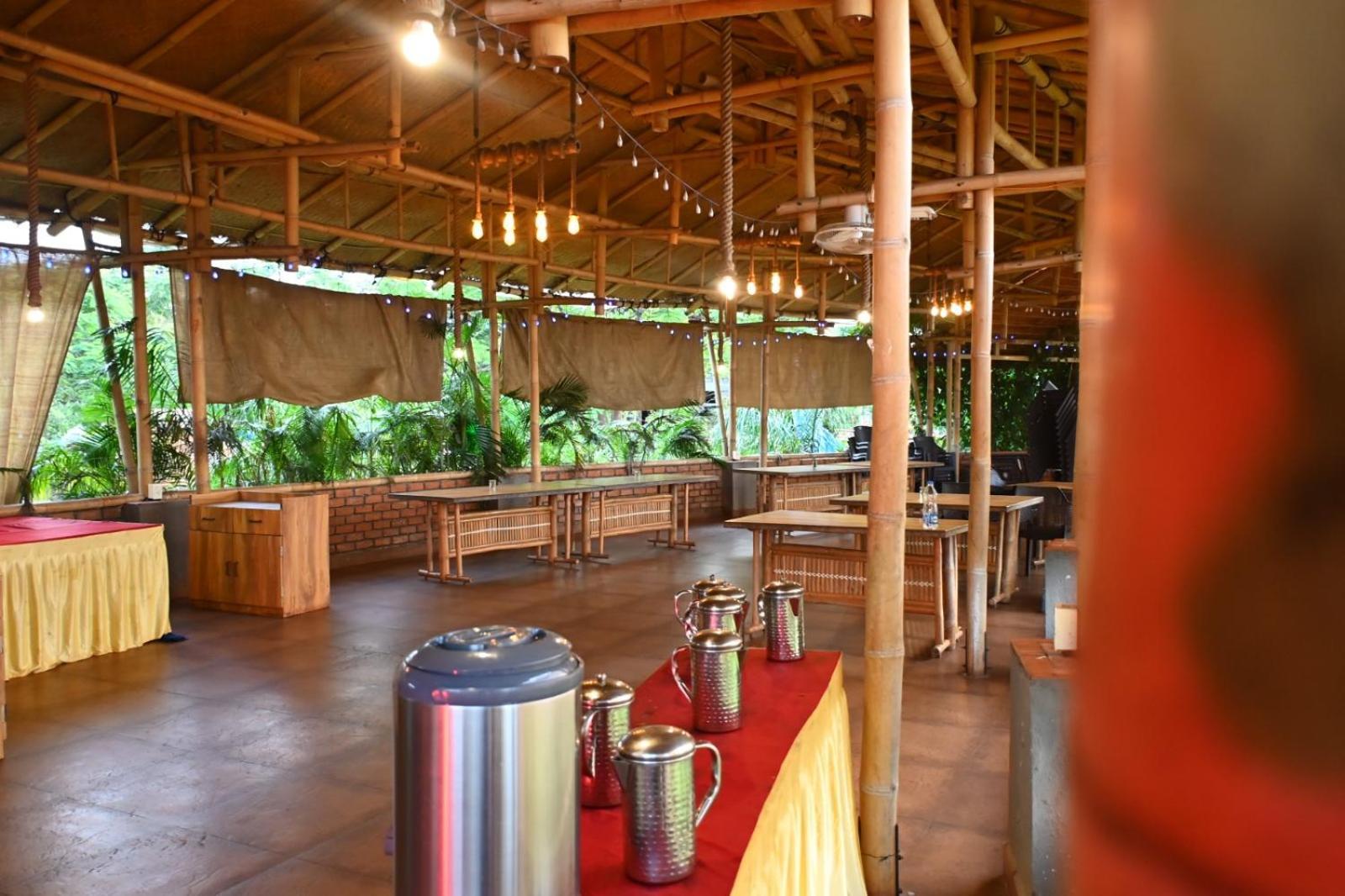 Bamboo And Bricks Resort Welhe 외부 사진